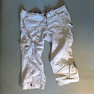 Early 2000s low-rise cargo pants capris union bay